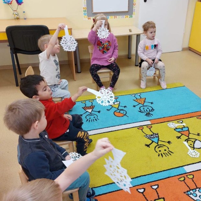 FOTO PELĖDŽ. svetainei