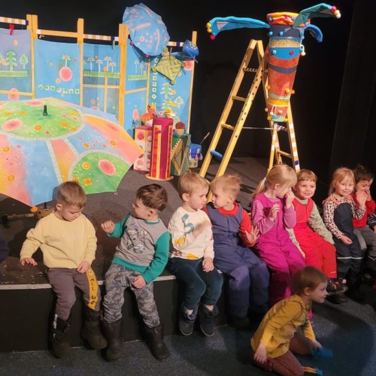 dar teatr