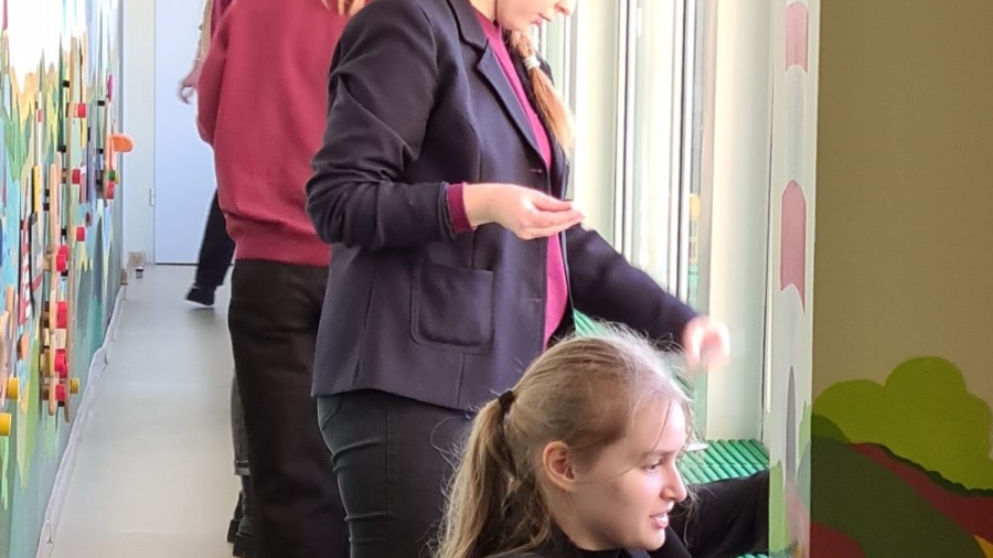 mokinės 3